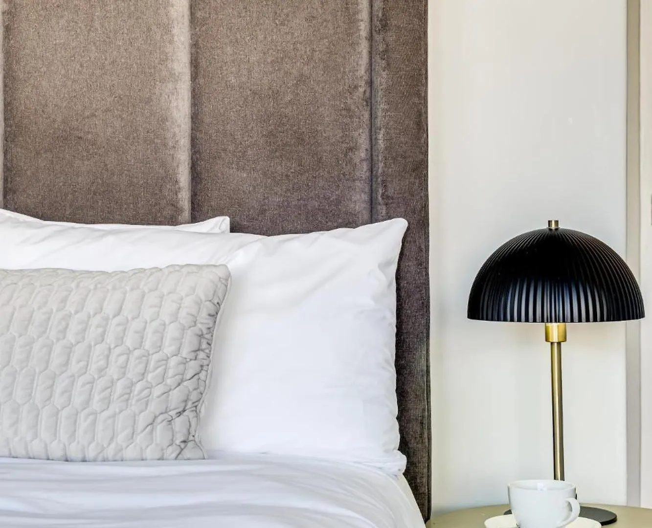 Modern Central Secure Cape Town 2Bed Bantry Suite